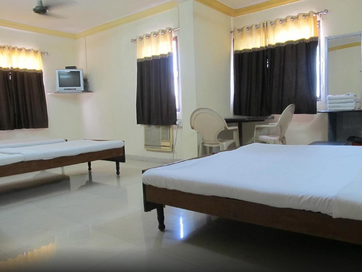 Diamond Hotel Daman Exterior foto