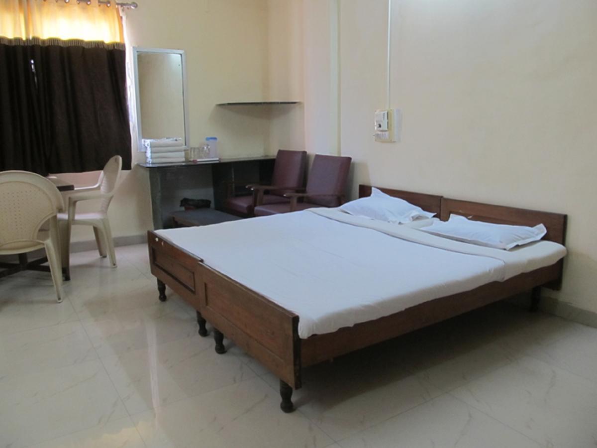Diamond Hotel Daman Exterior foto